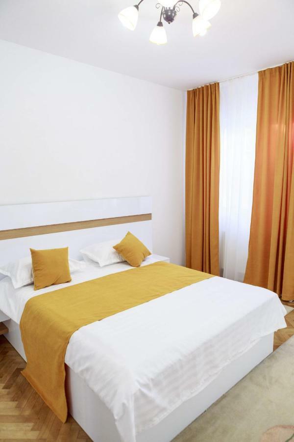 Strada Muresenilor - Savas Apartament Brasov Exterior photo